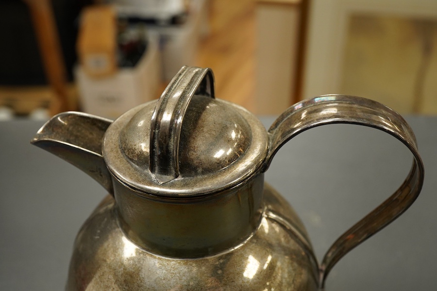 A George V silver Guernsey milk can, by William J Holmes, Birmingham, 1921, height 15.2cm, 9.1oz.